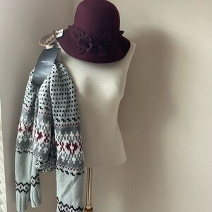 Elegant Burgundy Hat and Knit Scarf Set